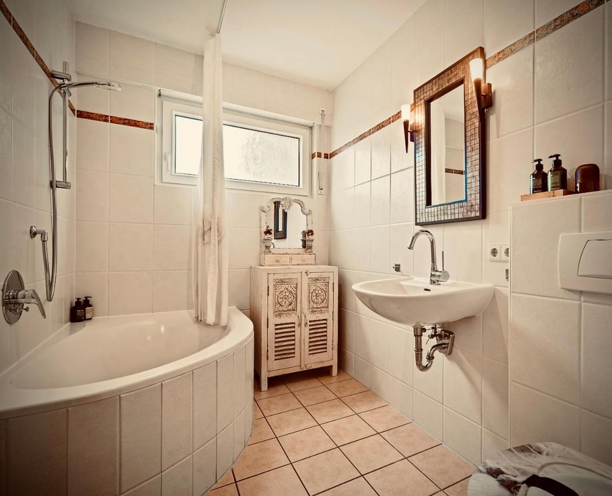 Ferienwohnung Louise 50 M Zum See Kressbronn am Bodensee Ngoại thất bức ảnh